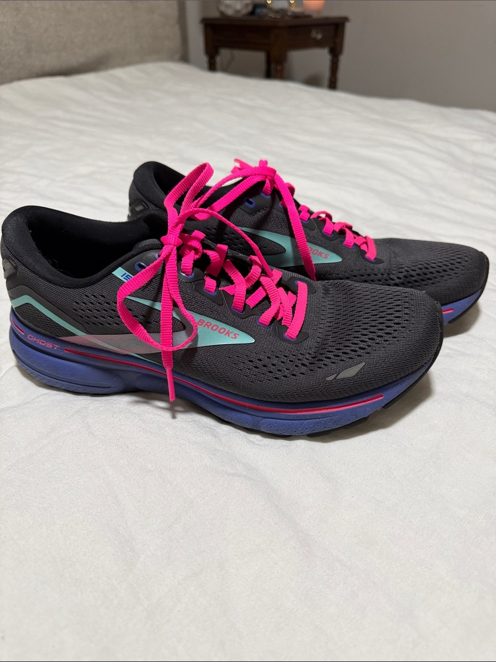 Brooks Ghost 15, Black / Blue / Aruba, Women’s 10